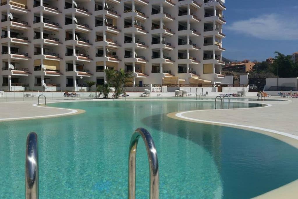 Large Studio Apartment With Lovely Terrace And Wifi Los Cristianos  Eksteriør bilde